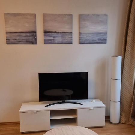 Sunny Apartment Next To Metro 1Br Wien Exteriör bild
