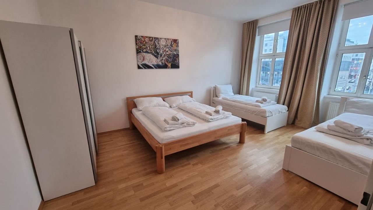 Sunny Apartment Next To Metro 1Br Wien Exteriör bild
