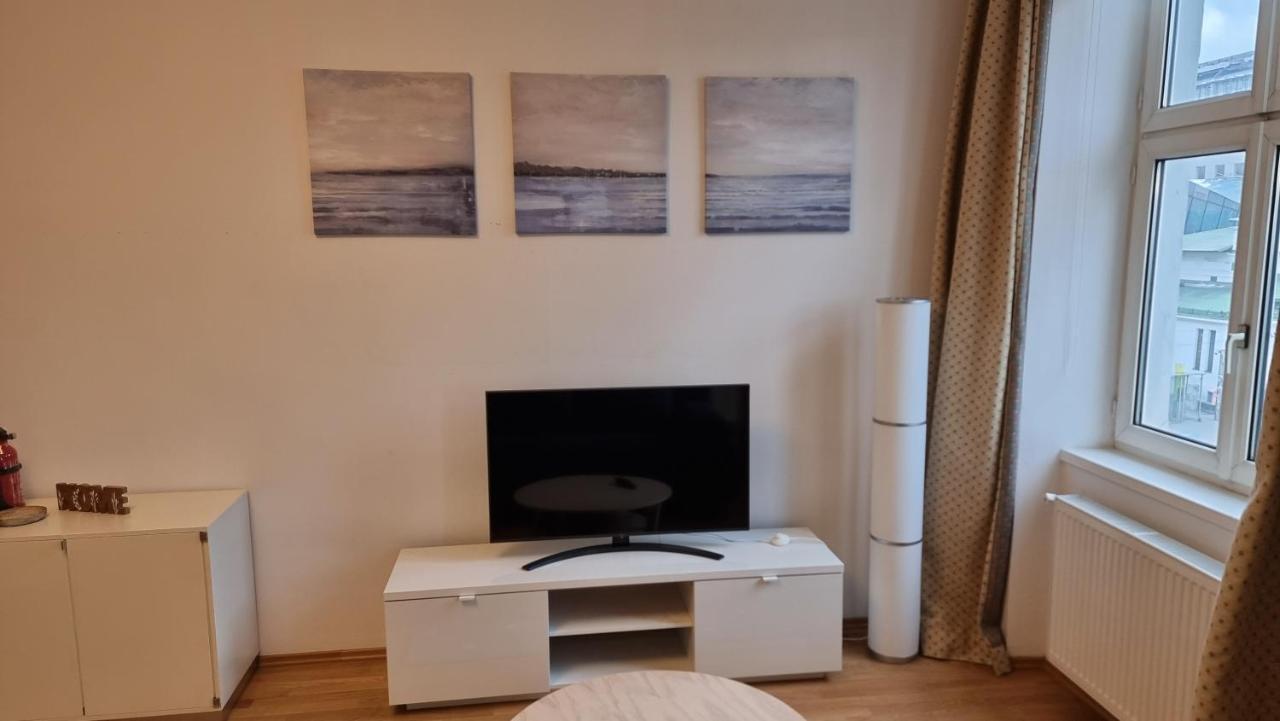 Sunny Apartment Next To Metro 1Br Wien Exteriör bild