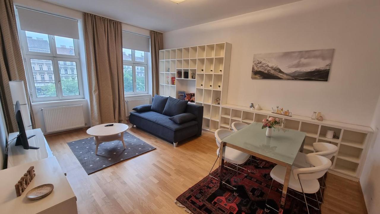 Sunny Apartment Next To Metro 1Br Wien Exteriör bild