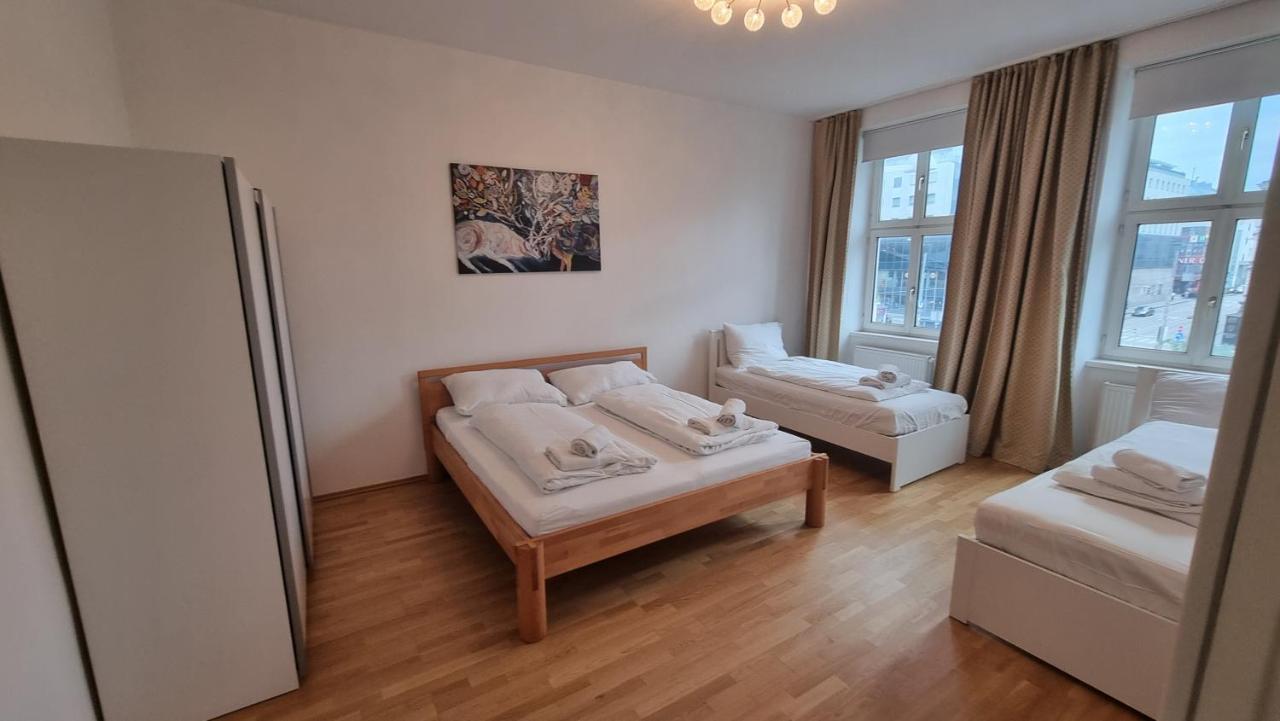 Sunny Apartment Next To Metro 1Br Wien Exteriör bild
