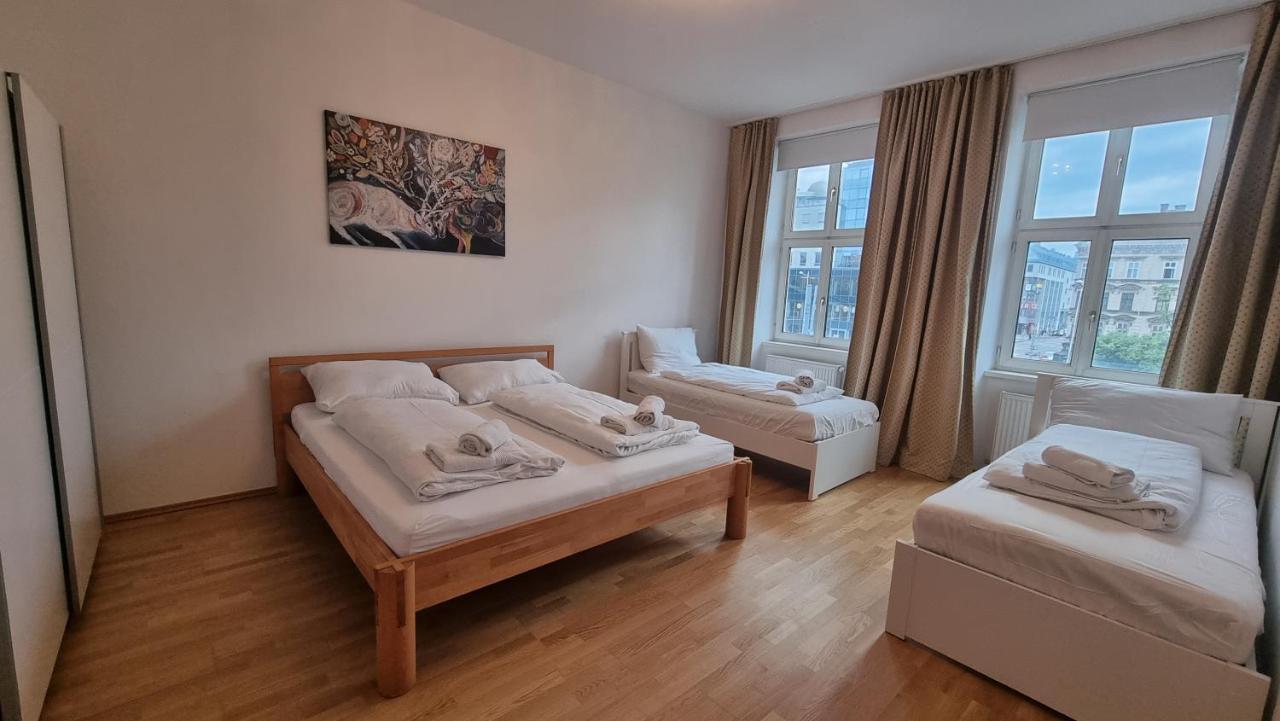 Sunny Apartment Next To Metro 1Br Wien Exteriör bild