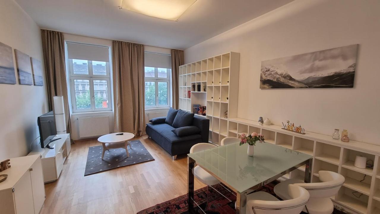 Sunny Apartment Next To Metro 1Br Wien Exteriör bild