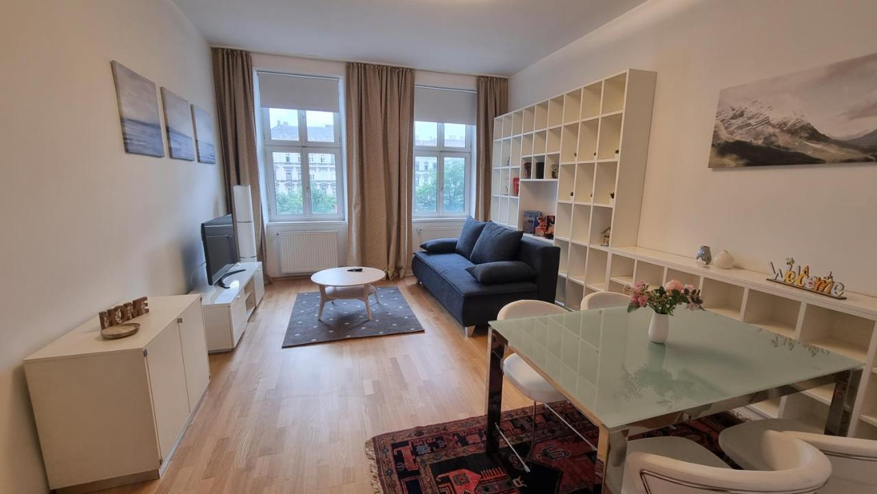 Sunny Apartment Next To Metro 1Br Wien Exteriör bild
